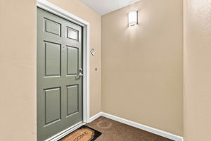 005_F8_30 E Julian St 203