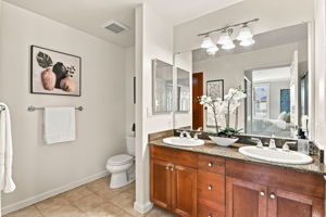 028_F8_30 E Julian St 203
