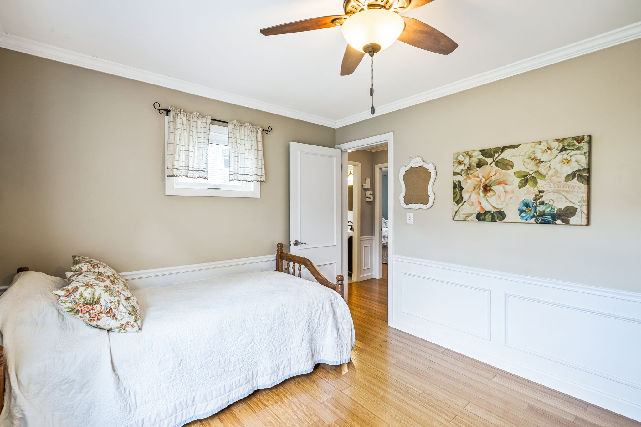  30 E Main St, Georgetown, MA 01833, US Photo 28