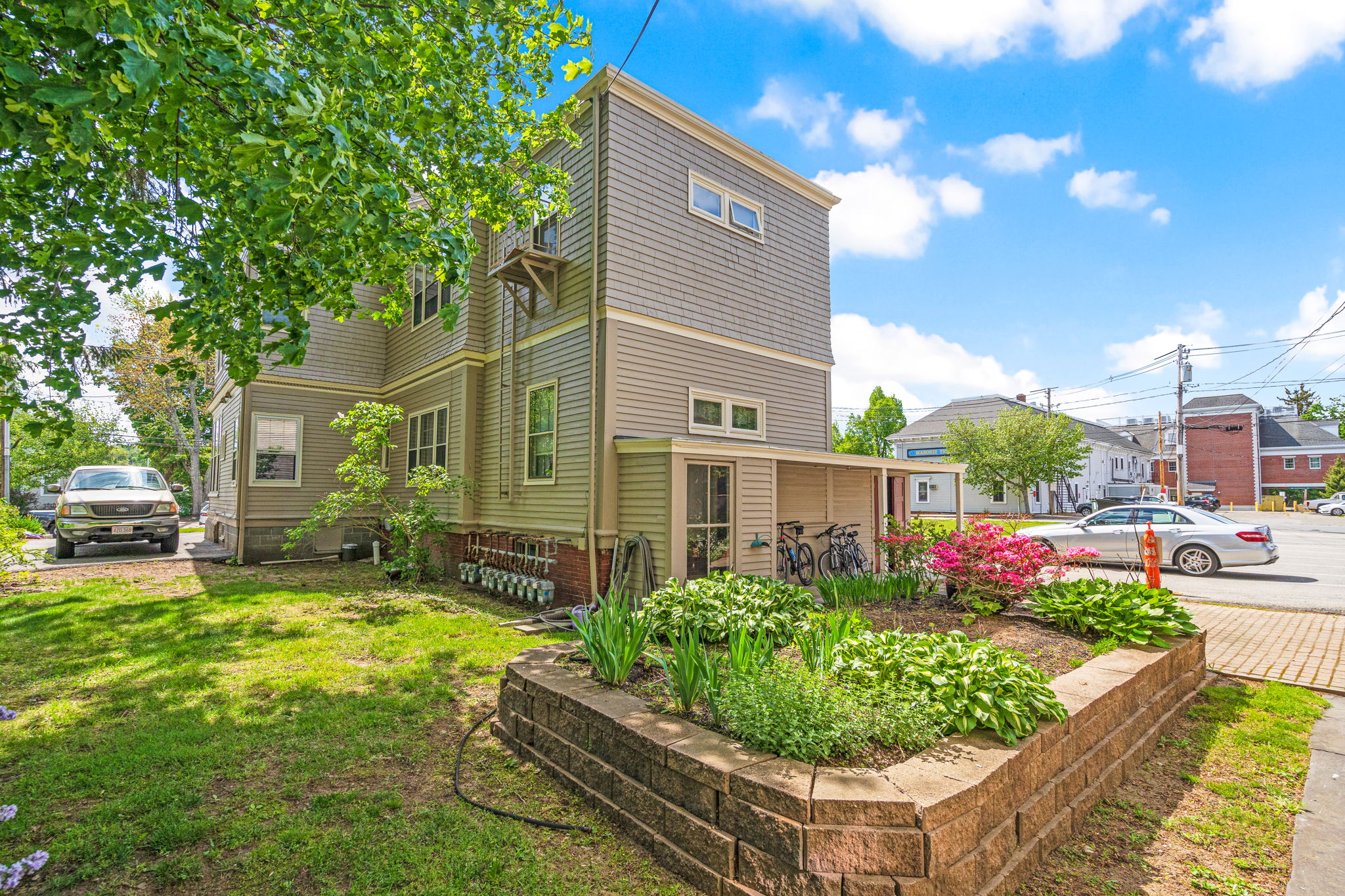  30 E Main St, Georgetown, MA 01833, US Photo 9