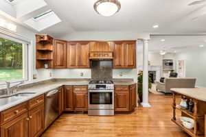 30 Gale Rd, Hampton, NH 03842, USA Photo 35