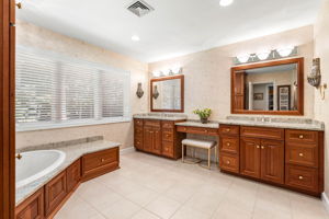 30 Gale Rd, Hampton, NH 03842, USA Photo 51