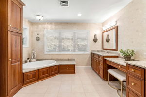 30 Gale Rd, Hampton, NH 03842, USA Photo 52