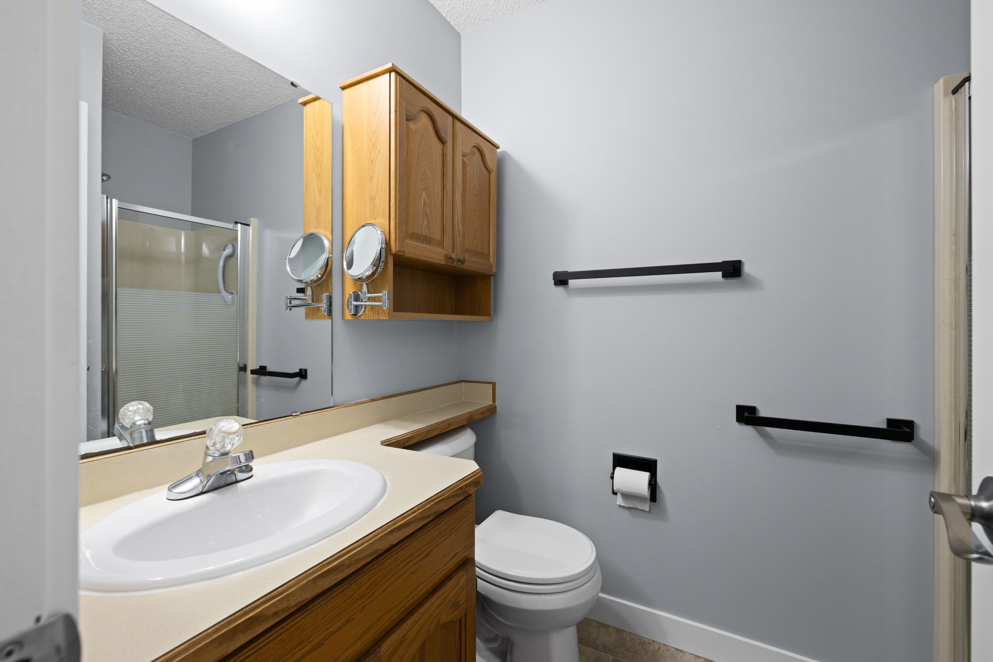 19. 30 Greensboro Dr. - Photos (185) - Ensuite Bathroom
