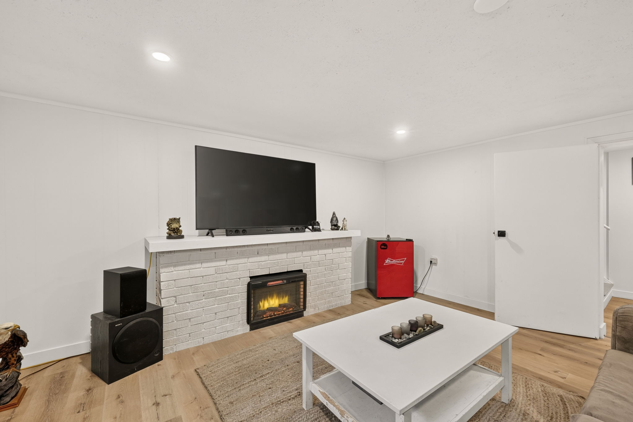  Photo 45