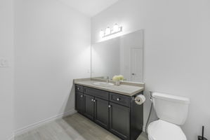  Photo 47
