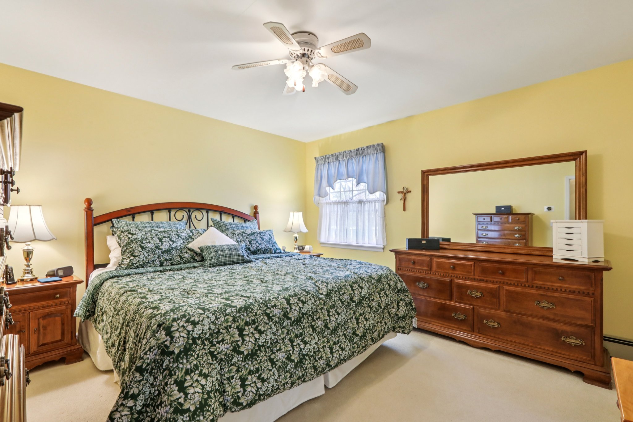 Lincoln Pl-S1404-033.jpg