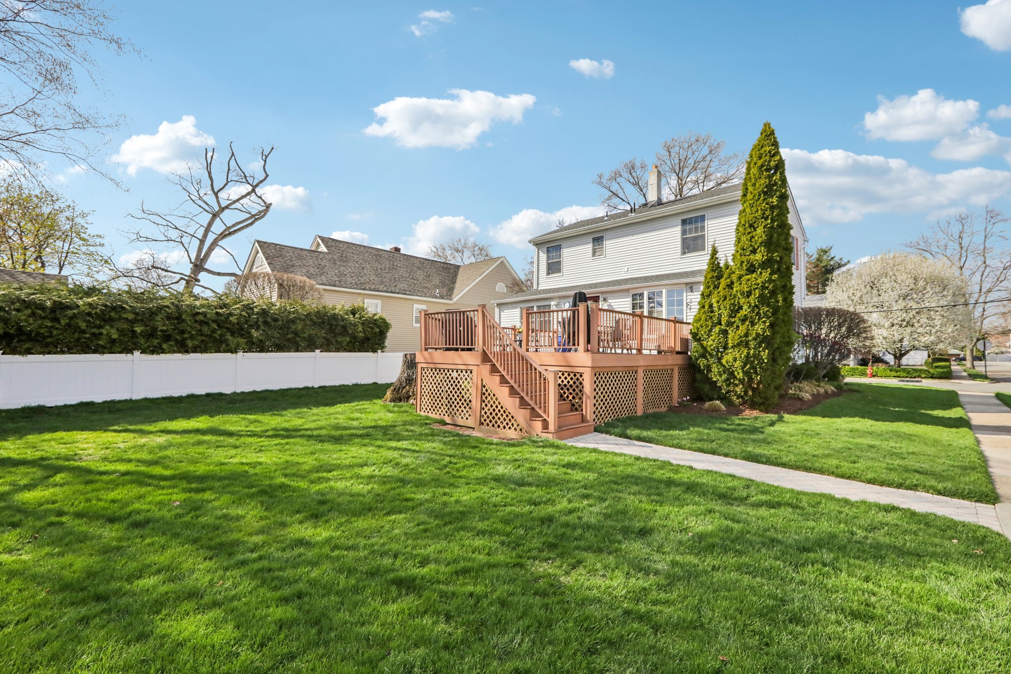 Lincoln Pl-S1404-040.jpg