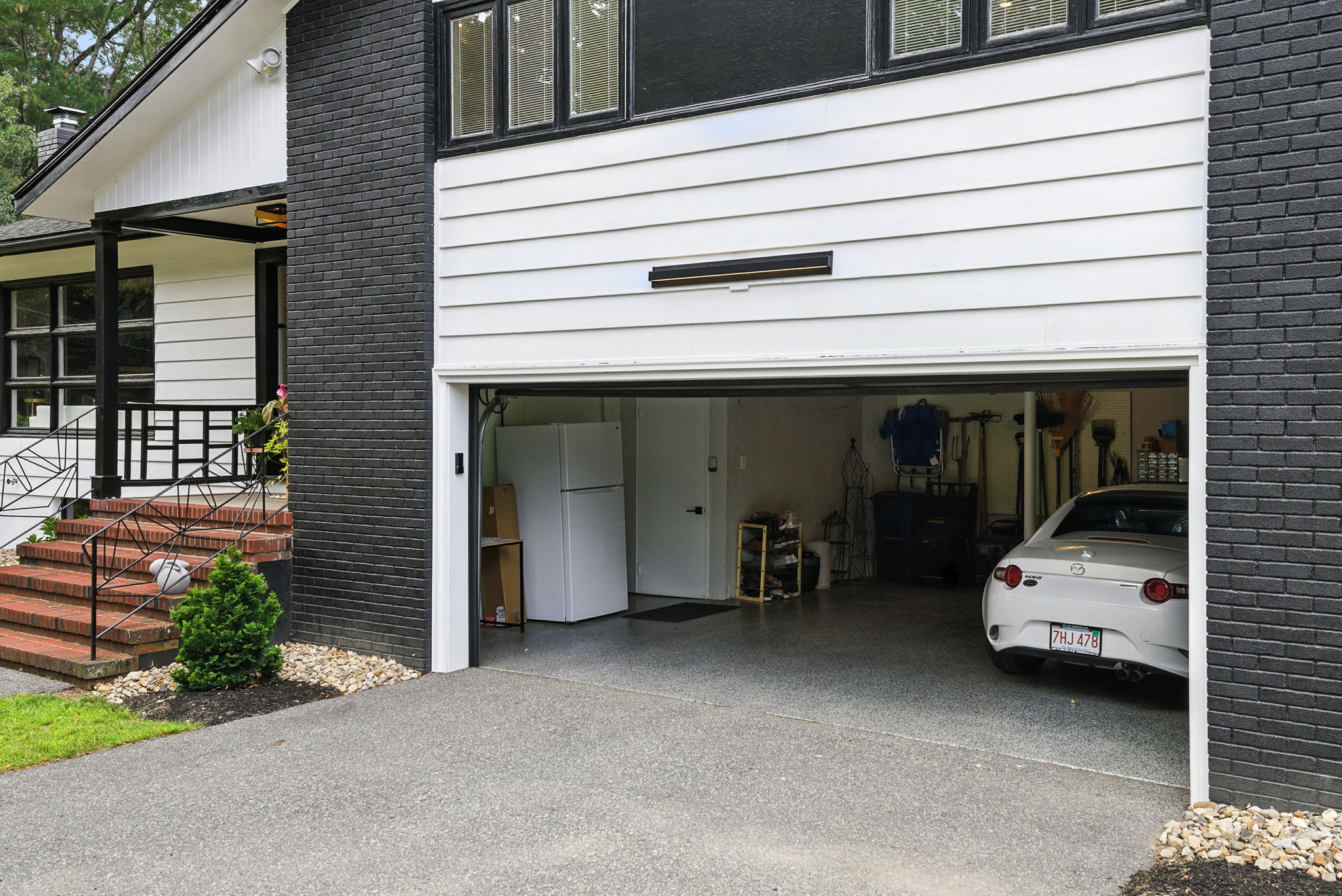  Photo 46