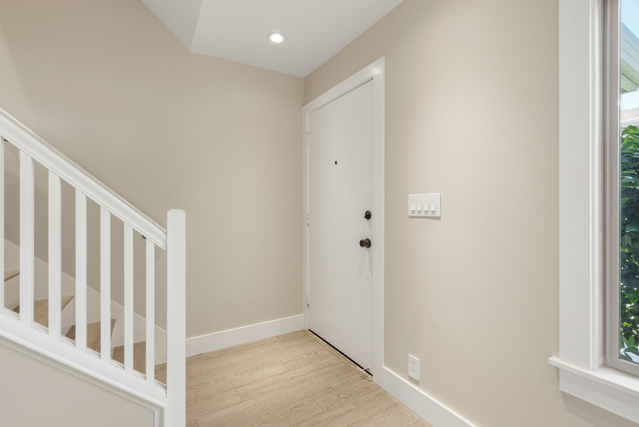 018_F8_30 Miramonte Dr