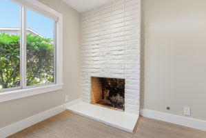 008_F8_30 Miramonte Dr