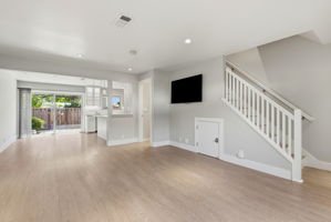 010_F8_30 Miramonte Dr