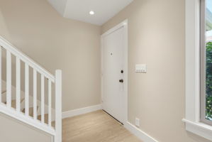 018_F8_30 Miramonte Dr