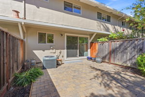038_F8_30 Miramonte Dr