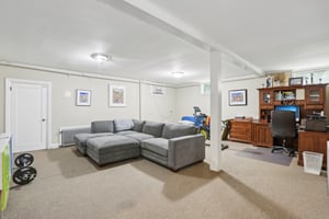 Mortlock Pl-034.jpg