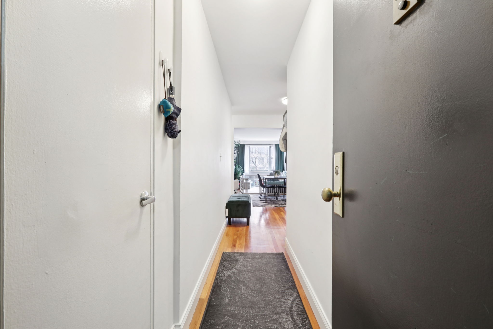 N Broadway-S0803-009