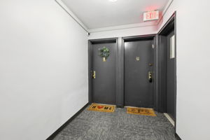 N Broadway-S0803-008