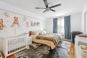 N Broadway-S0803-024