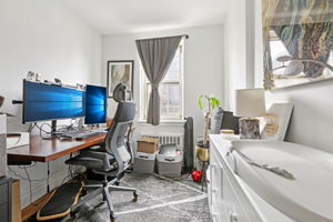 N Broadway-S0803-026