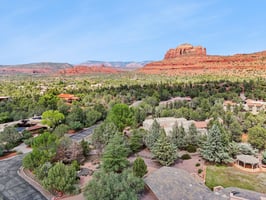 30 Navajo Trail - 026 (2).jpg