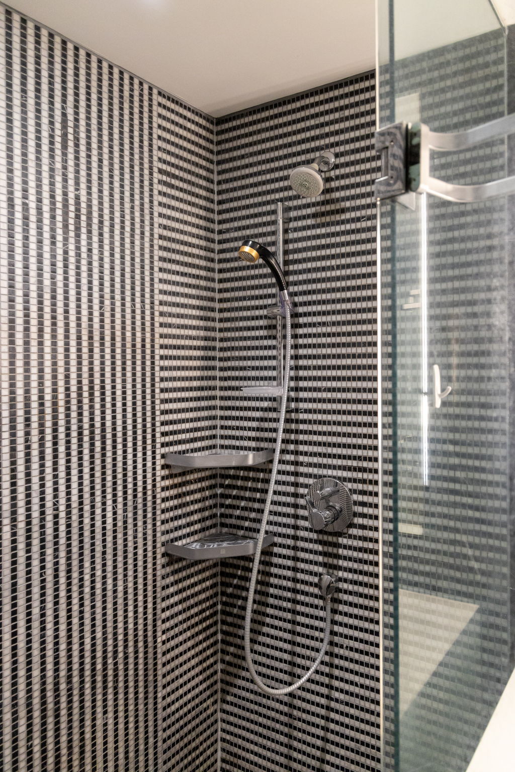 Toronto property showcase — delivered property photograph 43