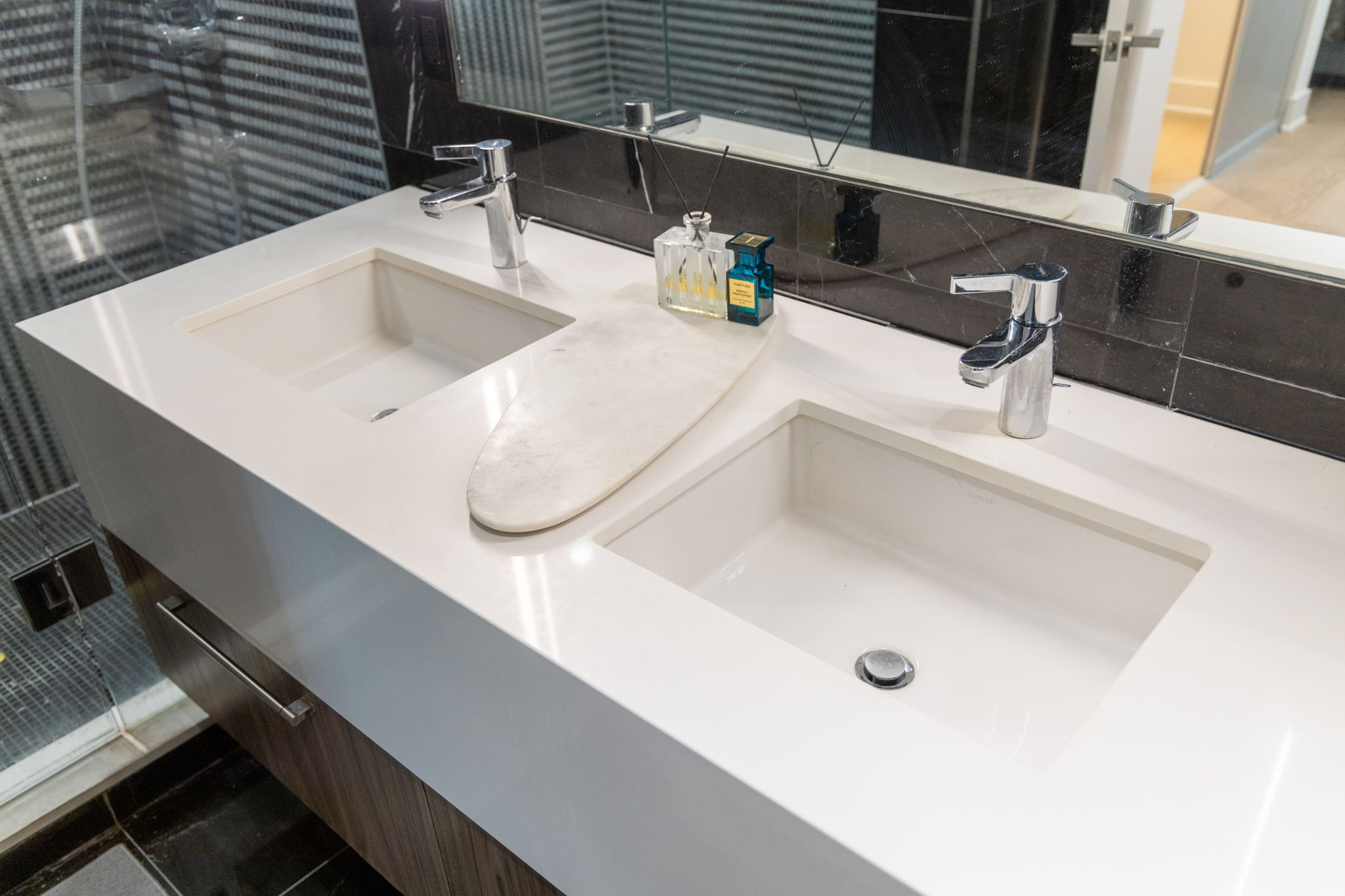 Toronto property showcase — delivered property photograph 42