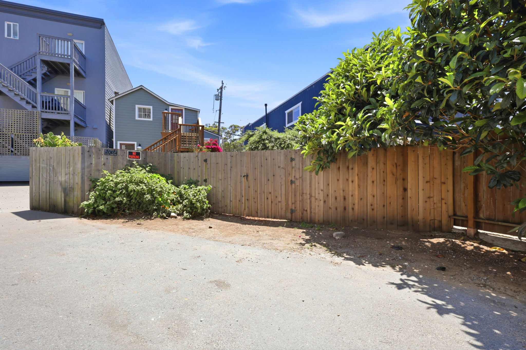 038_F8_30 Niantic Ave