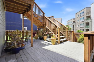 031_F8_30 Niantic Ave