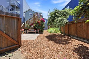 036_F8_30 Niantic Ave