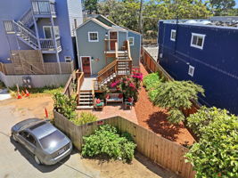 008_F8_AERIAL_30 Niantic Ave