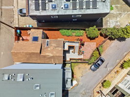 015_F8_AERIAL_30 Niantic Ave