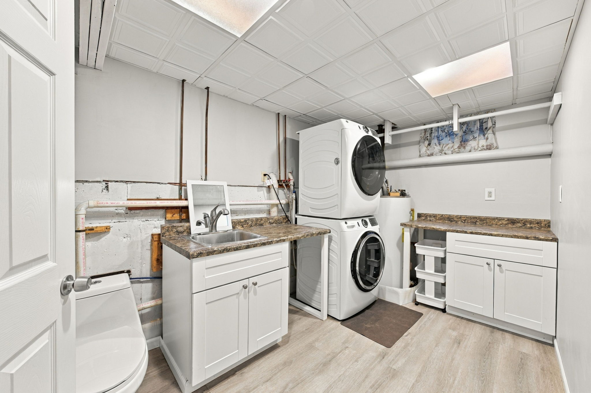  Photo 45