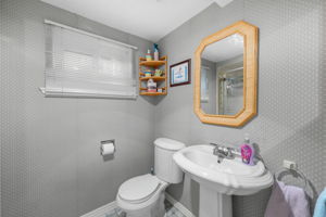  Photo 51