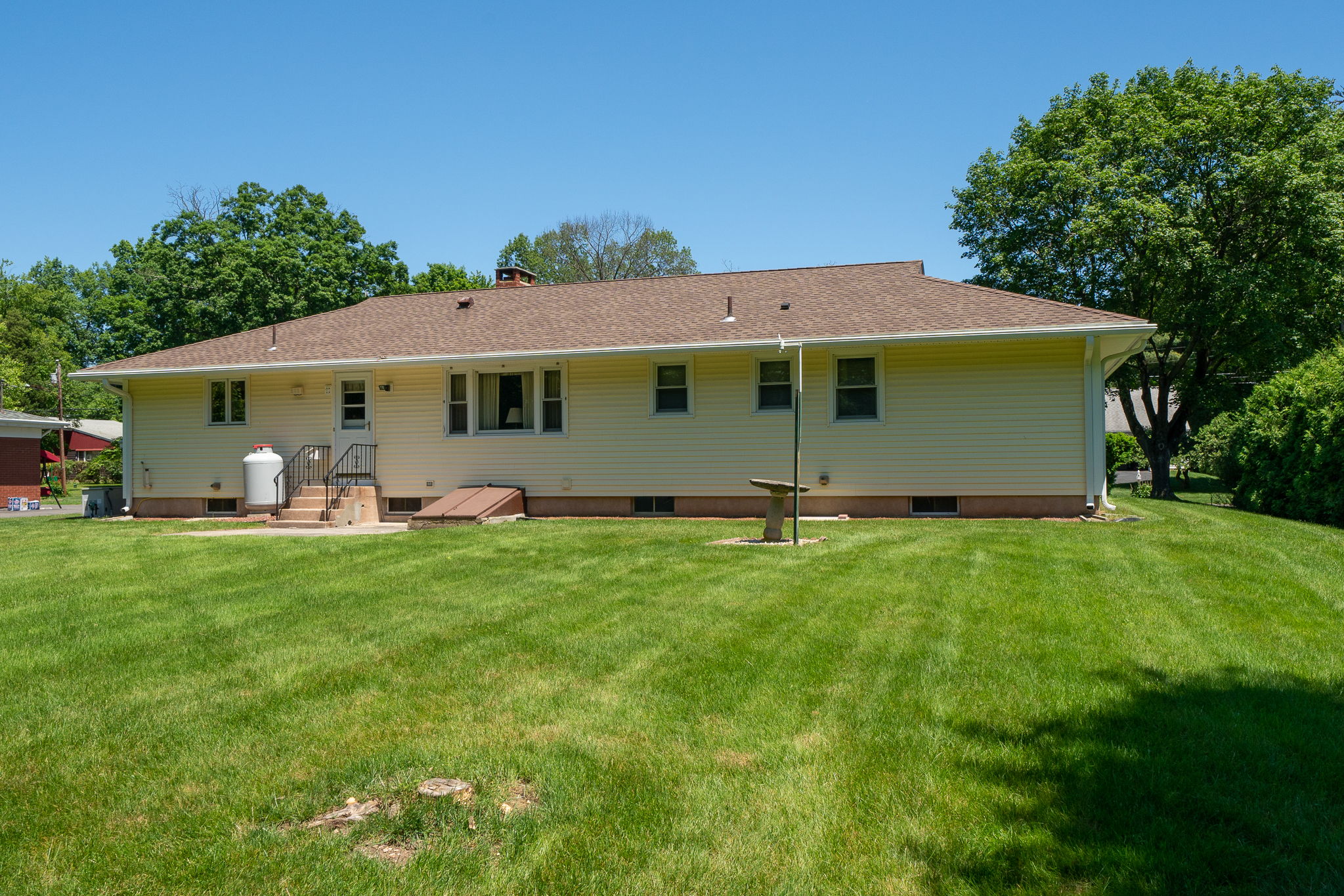  30 Robin Rd, Farmington, CT 06032, US Photo 36