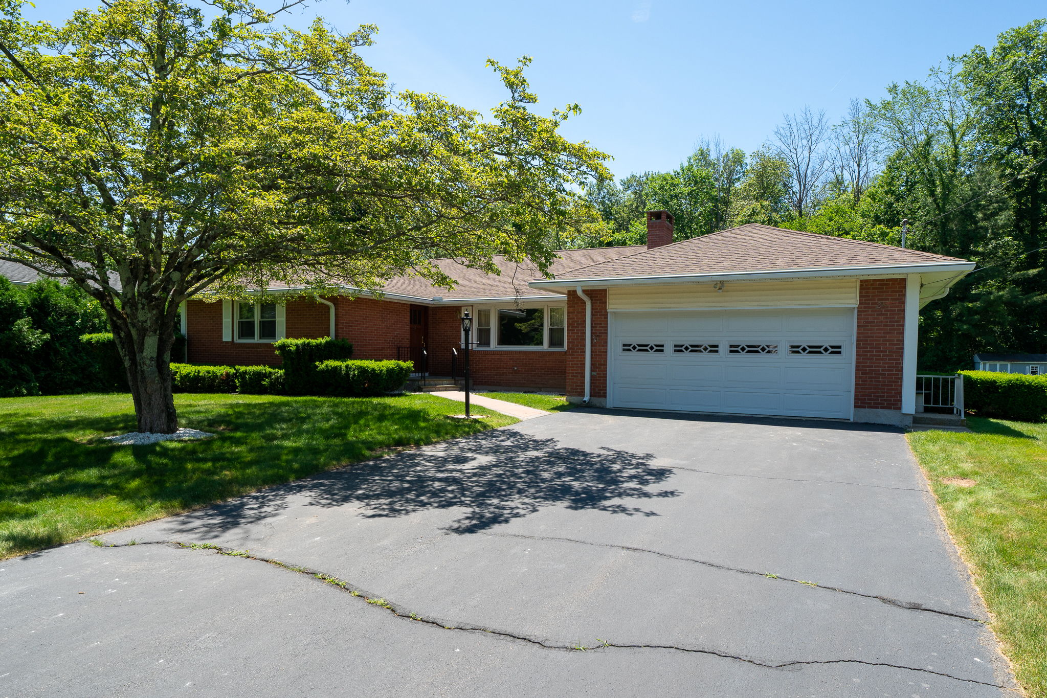  30 Robin Rd, Farmington, CT 06032, US