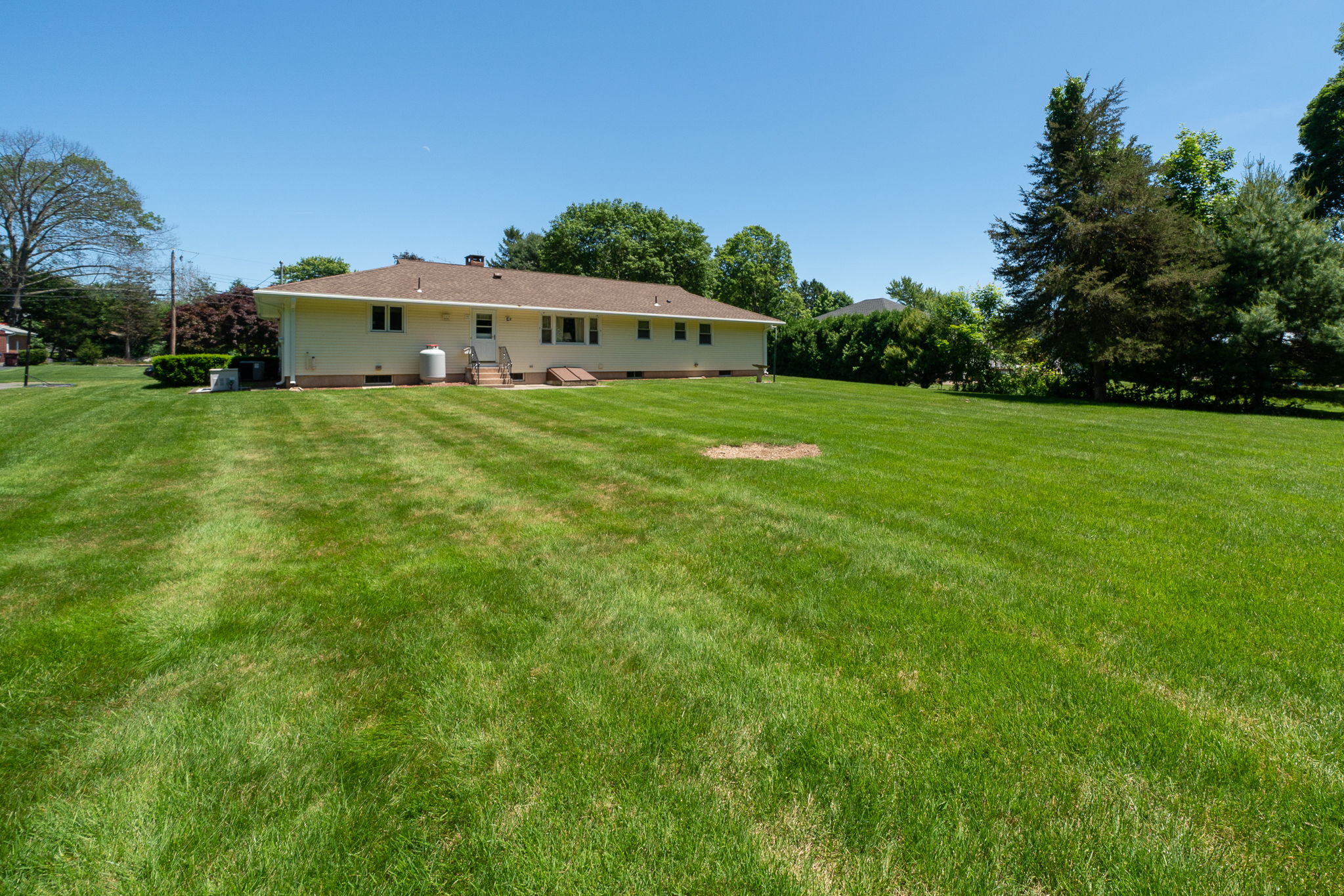  30 Robin Rd, Farmington, CT 06032, US Photo 35