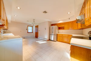  30 Robin Rd, Farmington, CT 06032, US Photo 9