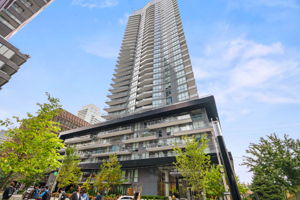 30 Roehampton Ave Unit 603, Toronto ON