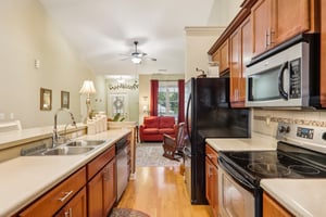 S Cottage Ct-017.jpg