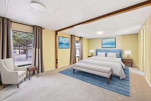 _DSC7637 virtually staged.jpeg