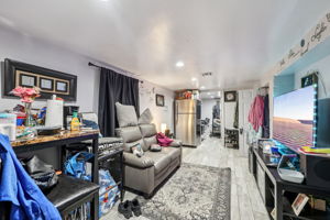 Sheffield St-L2709-012
