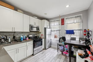 Sheffield St-L2709-014