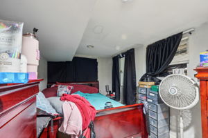 Sheffield St-L2709-027