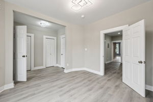 Sheffield St-L2709-030