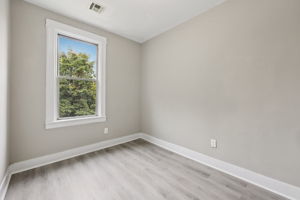 Sheffield St-L2709-043