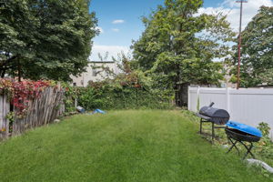 Sheffield St-L2709-046