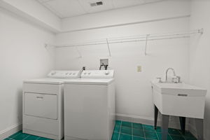  Photo 37