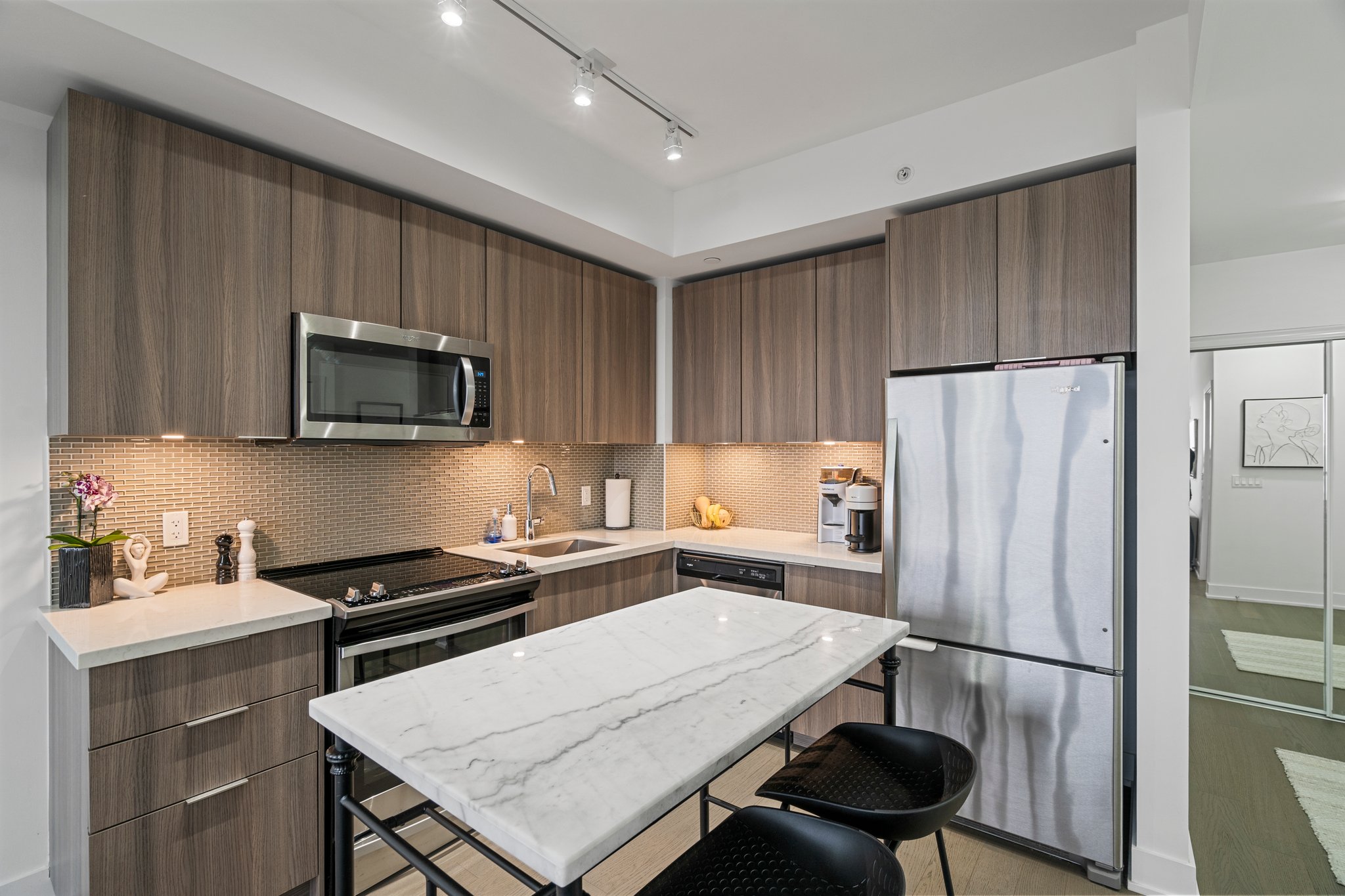 30 Shore Breeze Dr Unit 4121 Toronto, ON M8V 0J1