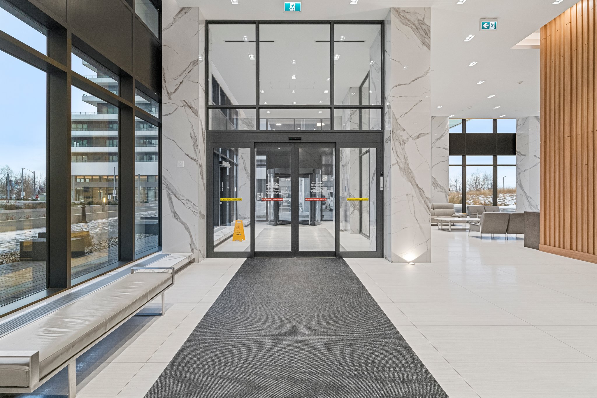 30 Shore Breeze Dr Unit 4121 Toronto, ON M8V 0J1