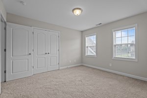  Photo 48
